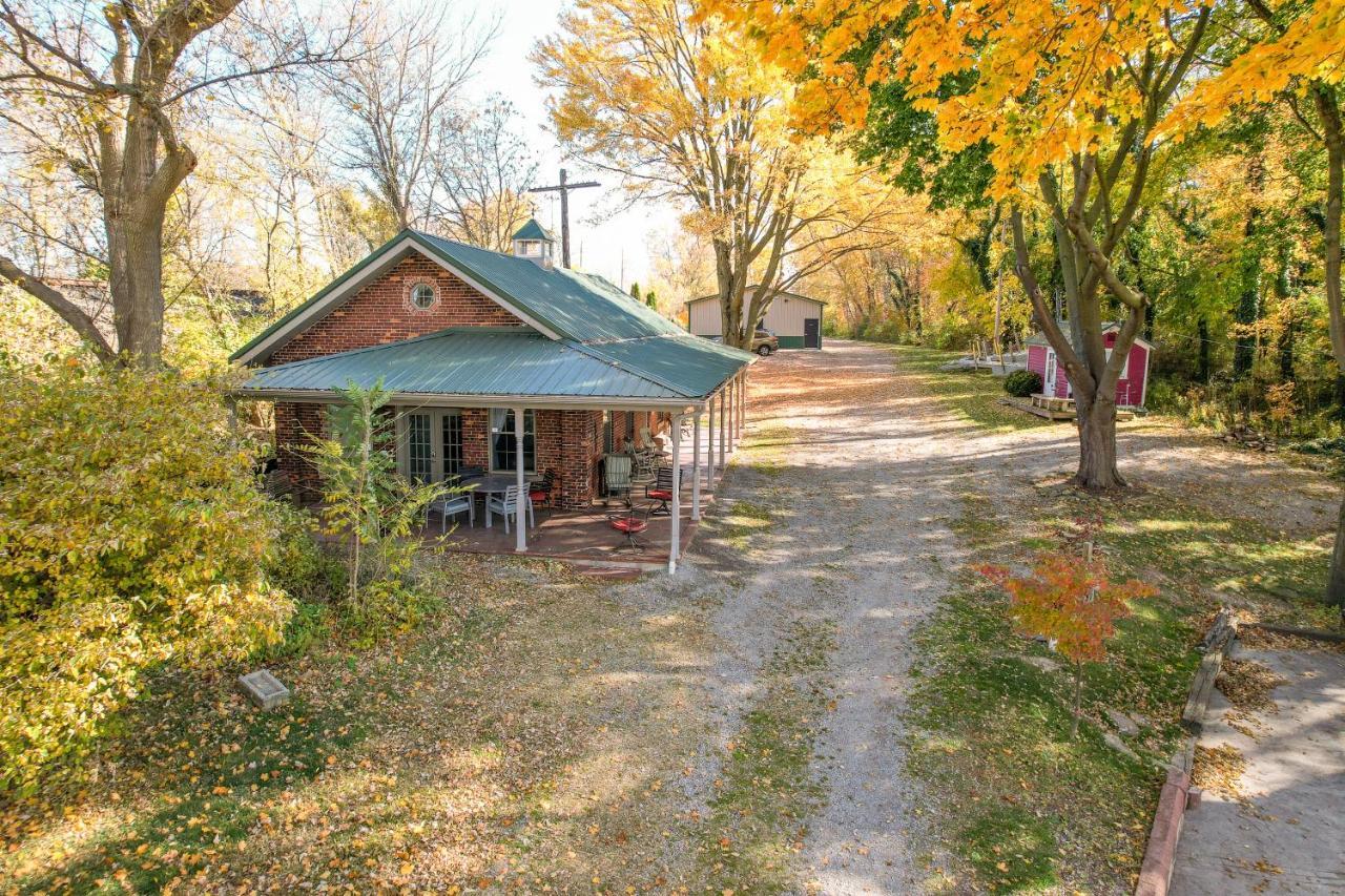 Railroad Riverhouse At Whispering Walleye Villa Huron Exterior photo