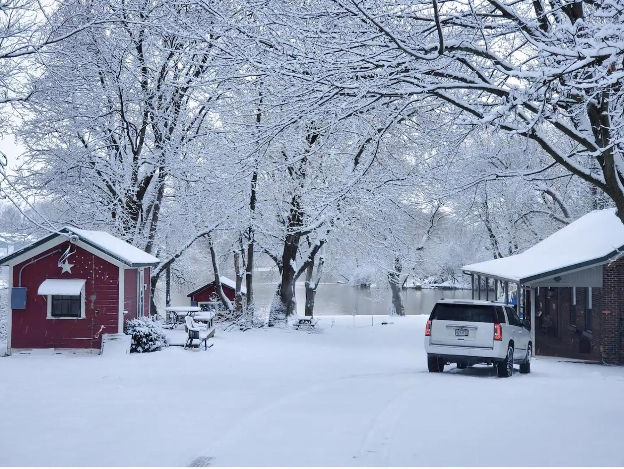 Railroad Riverhouse At Whispering Walleye Villa Huron Exterior photo